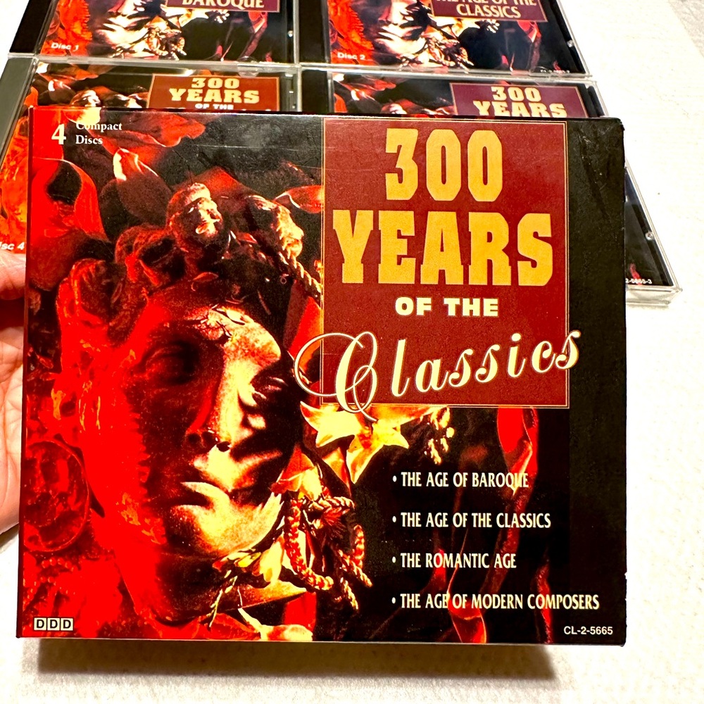 300 Years of the Classics (CD, Sep-1995, 4 CD Discs. Pre Owned Excellent shape